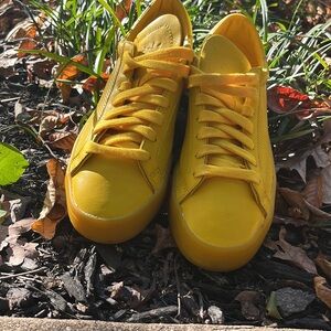Spice up your life with these beautiful Yellow Adidas sneakers!